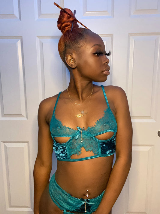 Queen Emerald - Blvck Lux